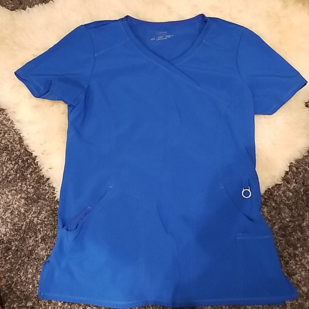 Scrub top